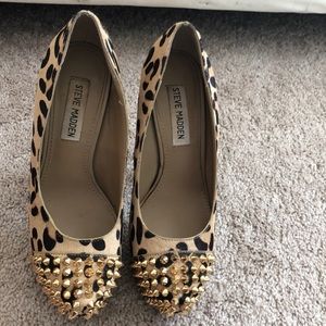 Steve Madden leopard spike heels